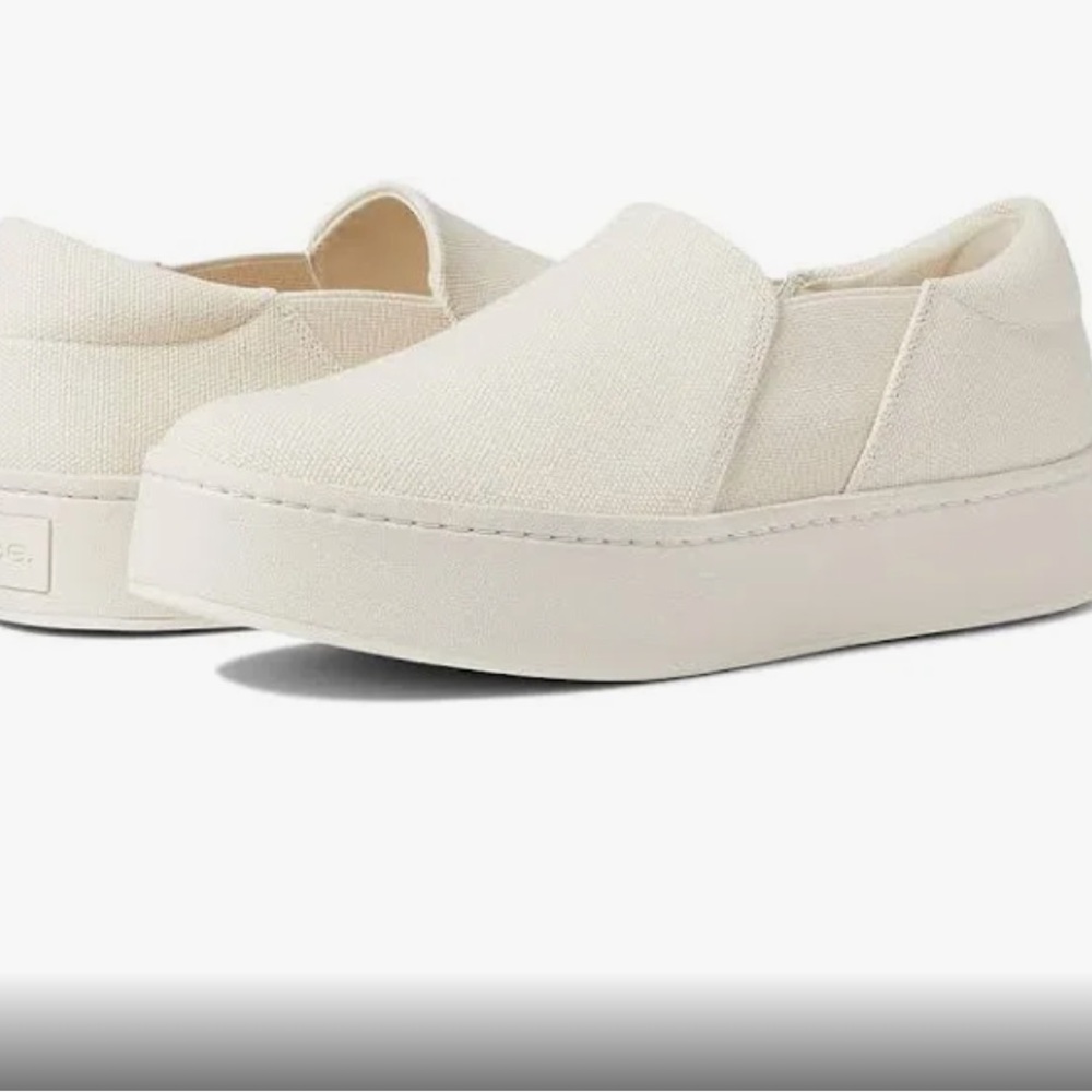 Vince Warren platform in white canvas.